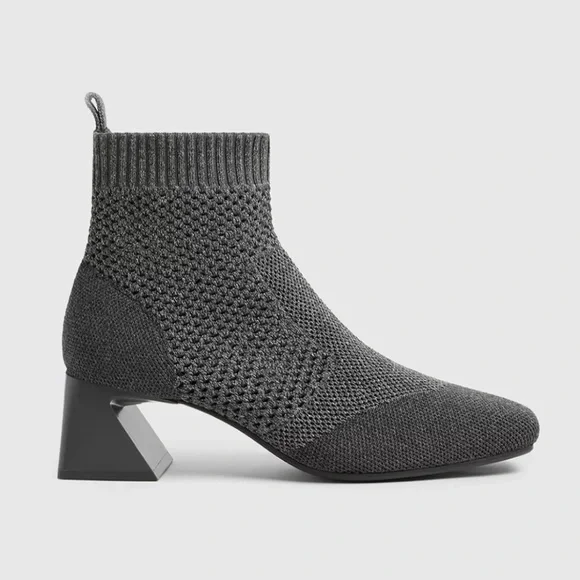 🩶NWT WOMENS VIVAIA MELISSA SQUARE TOE PERFORATED HEELED BOOTS SIZE 39 IN GREY - Picture 3 of 16